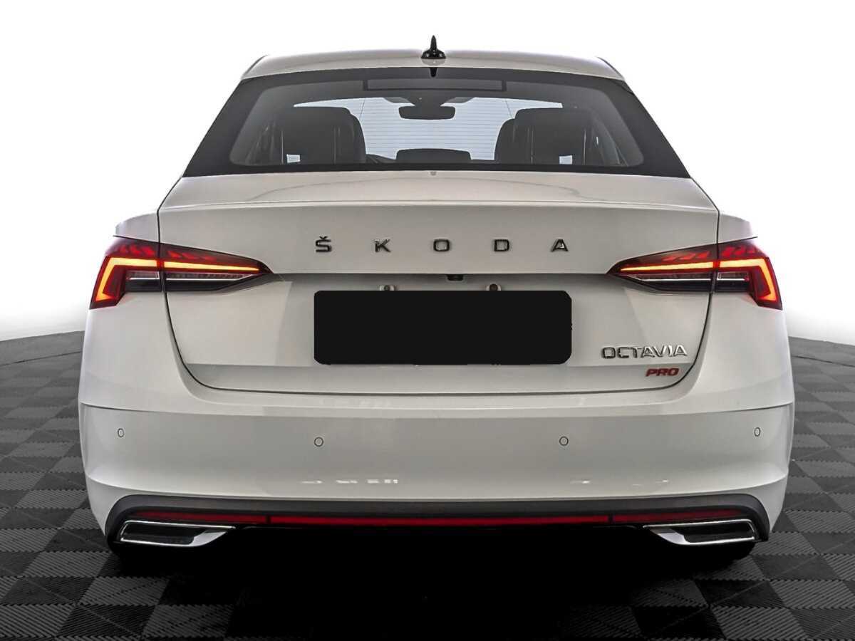 Skoda Octavia 2023 года с пробегом. Фото: #5