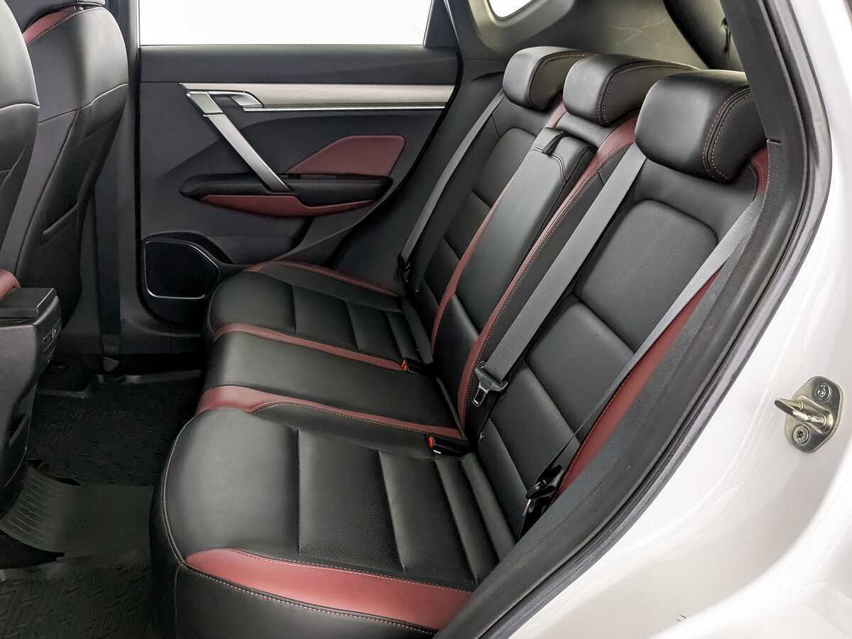 Б/У Джили Кулрэй 2020 года. Фото: #9