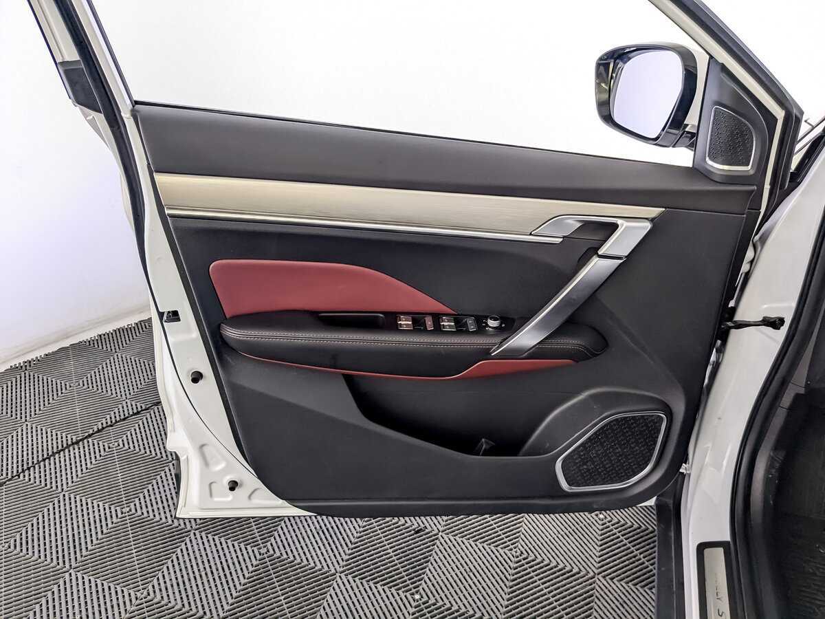 Б/У Джили Кулрэй 2020 года. Фото: #14