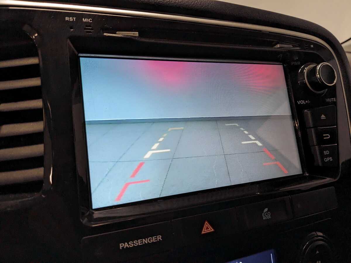 Б/У Митсубиши Оутлэндер 2017 года. Фото: #12