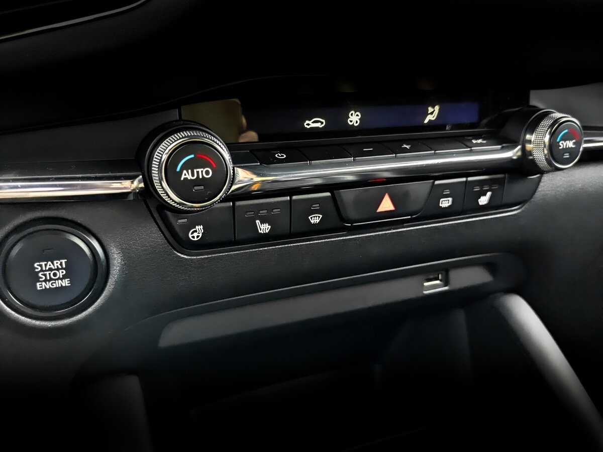 Mazda 3 2019 года с пробегом. Фото: #19