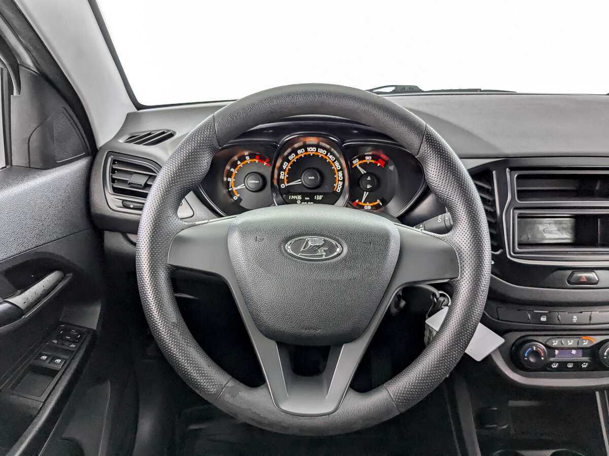 Б/У Лада (ВАЗ) Веста 2019 года. Фото: #16