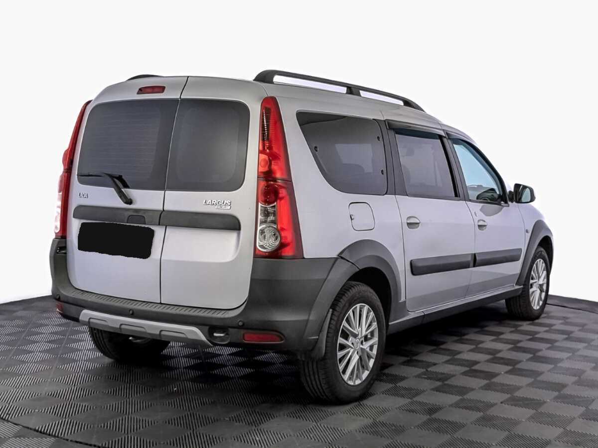Б/У Лада (ВАЗ) Ларгус 2017 года. Фото: #4