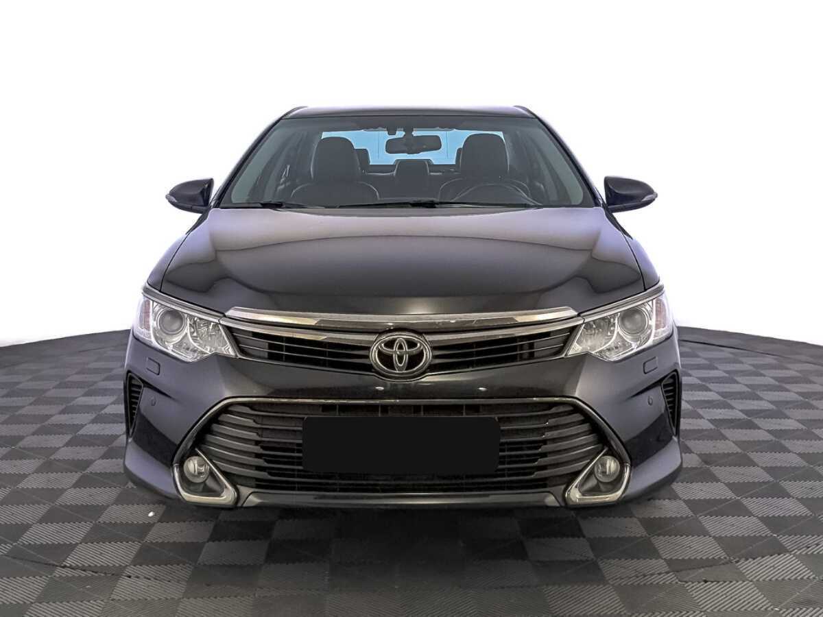 Toyota Camry 2017 года с пробегом. Фото: #1