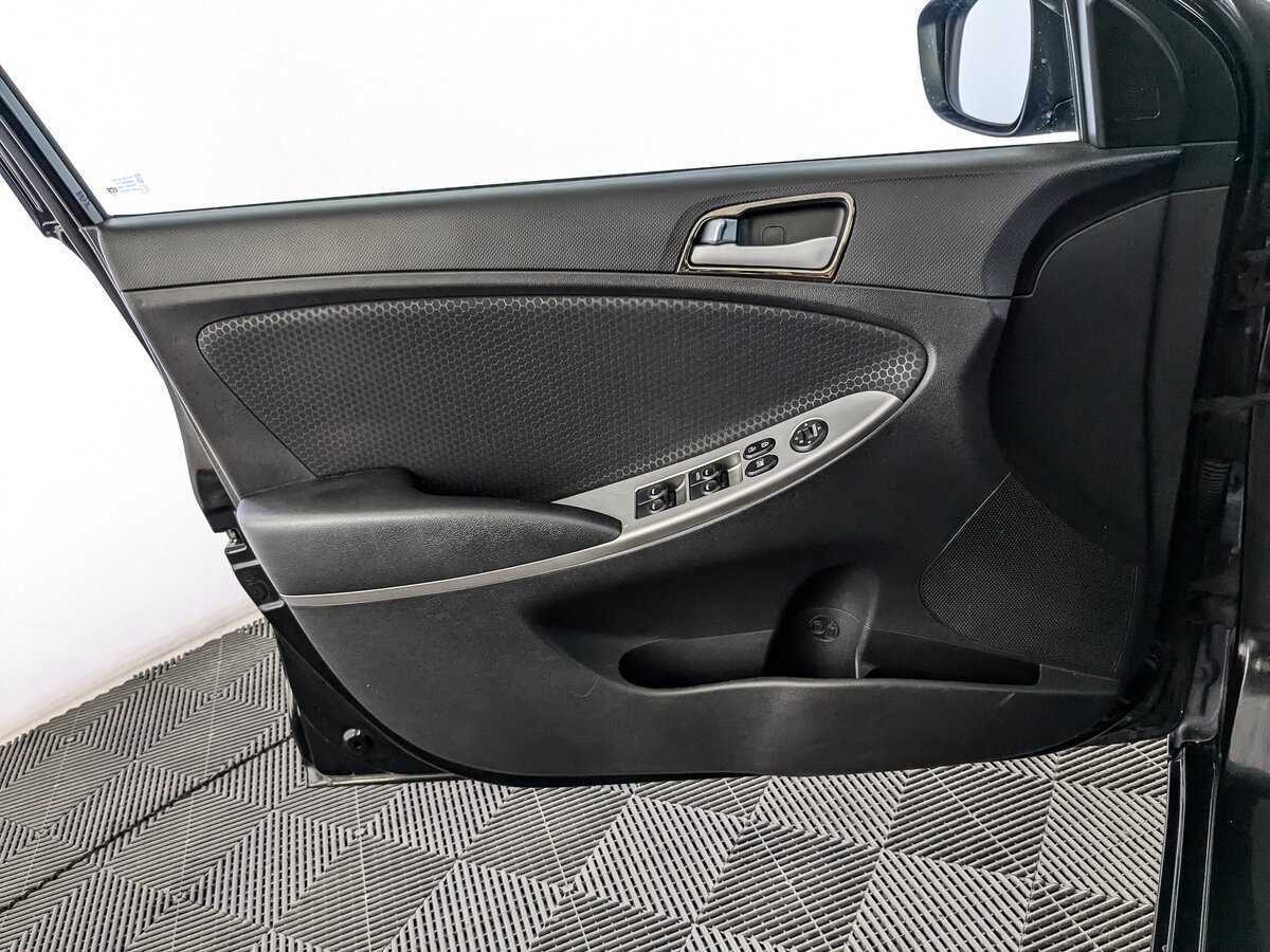 Б/У Хендай Солярис 2015 года. Фото: #14