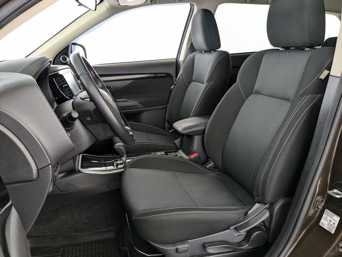 Mitsubishi Outlander 2022 года с пробегом. Фото: #11