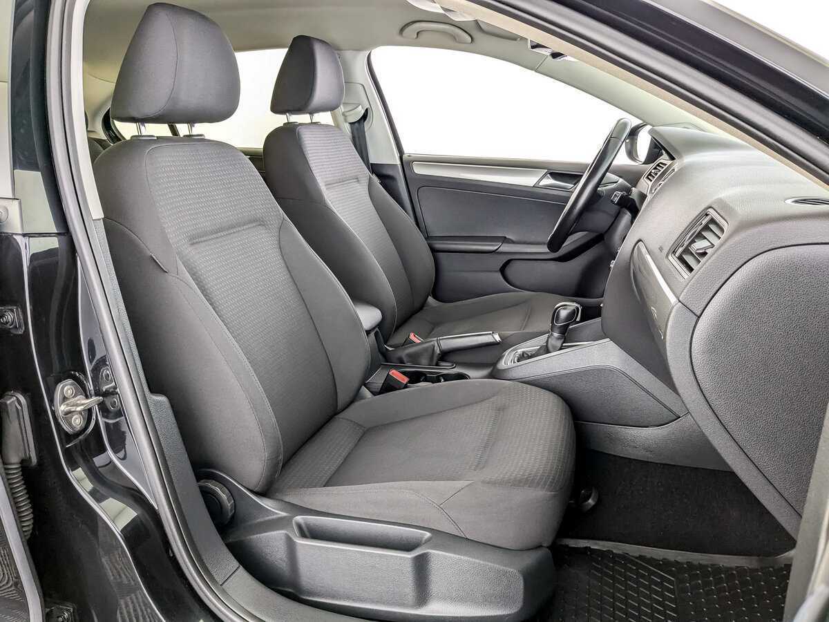 Б/У Фольксваген Джетта 2015 года. Фото: #17