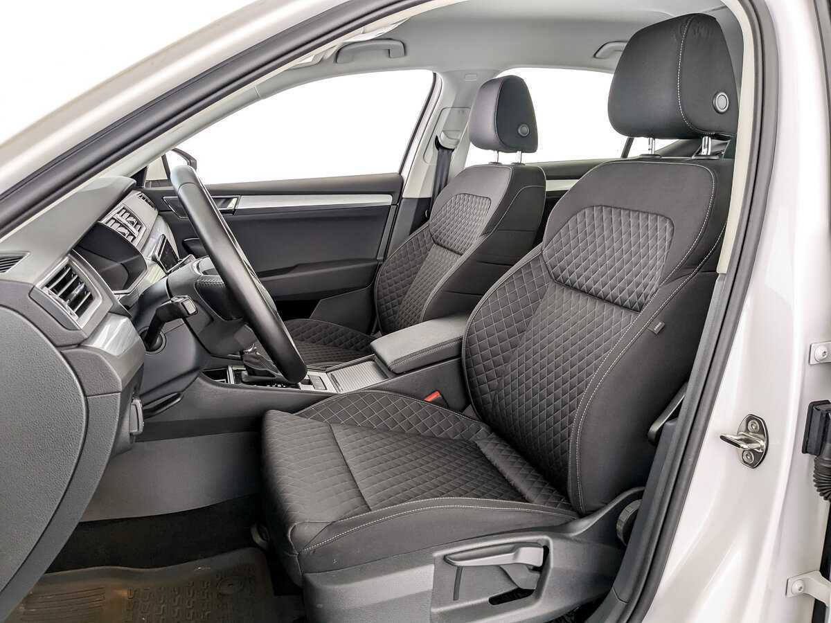 Skoda Superb 2021 года с пробегом. Фото: #15