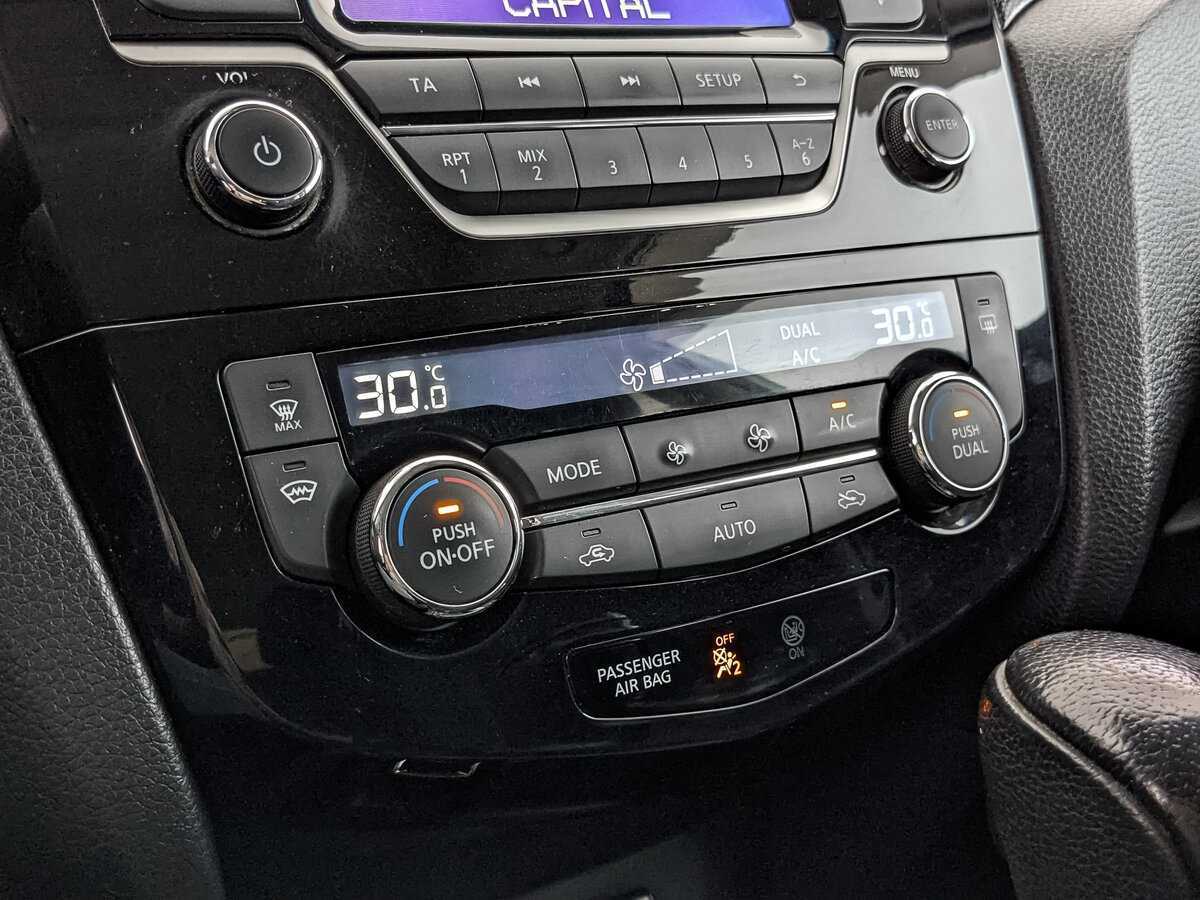 Б/У Ниссан Икс-Трейл 2015 года. Фото: #16