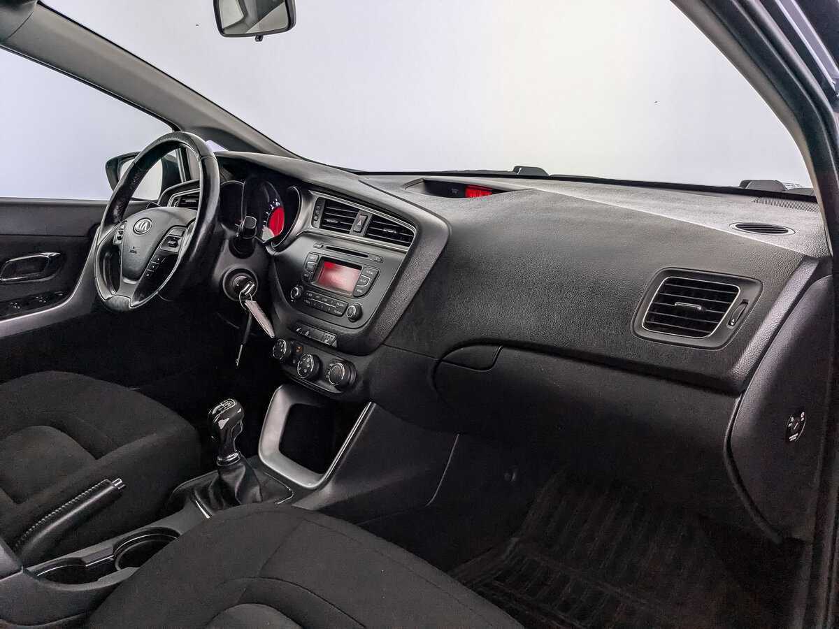 Б/У Киа Сид 2015 года. Фото: #8