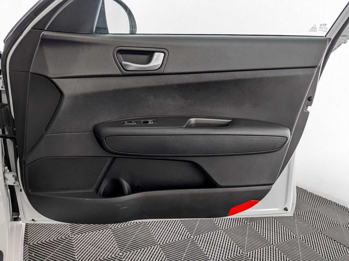 Б/У Киа Оптима 2019 года. Фото: #19