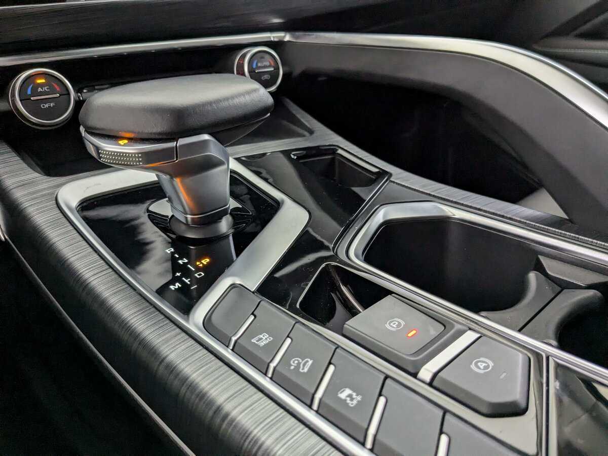 Geely Tugella 2022 года с пробегом. Фото: #23