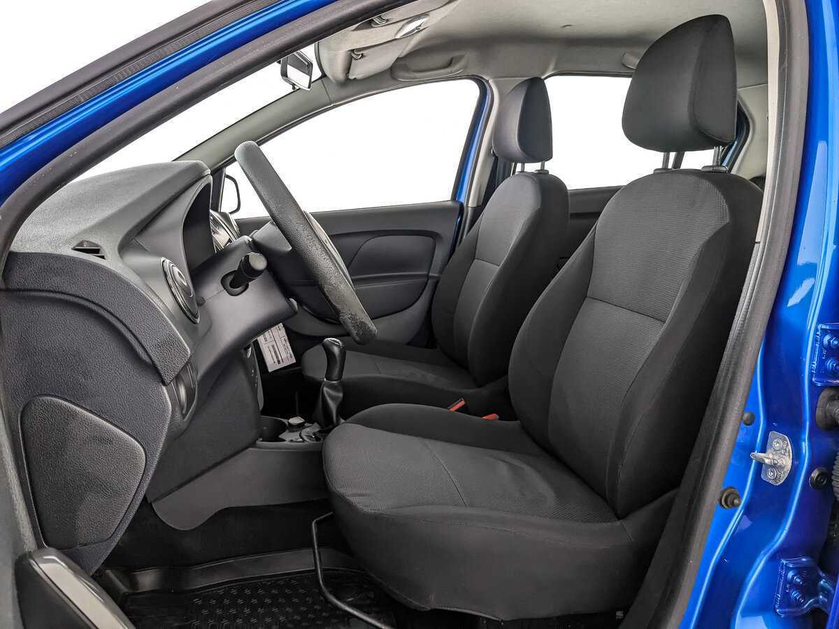 Б/У Рено Логан 2016 года. Фото: #15