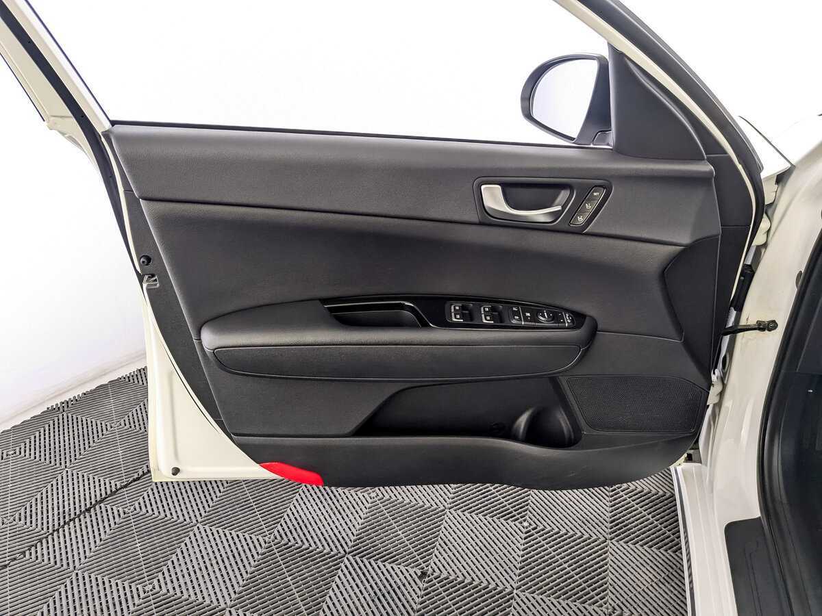 Б/У Киа Оптима 2016 года. Фото: #14