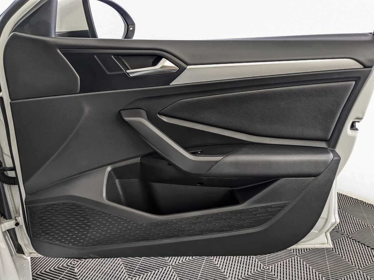 Б/У Фольксваген Джетта 2020 года. Фото: #20