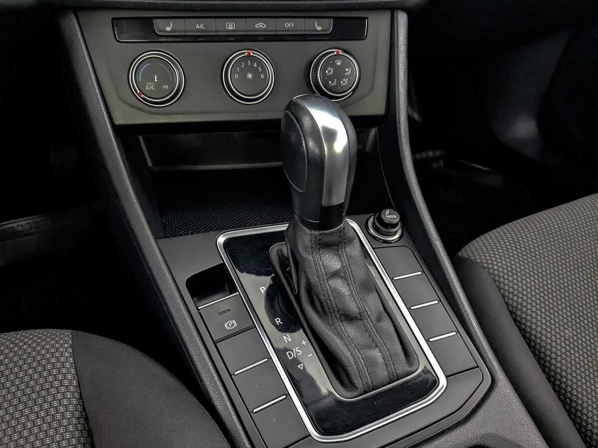 Б/У Фольксваген Джетта 2020 года. Фото: #21