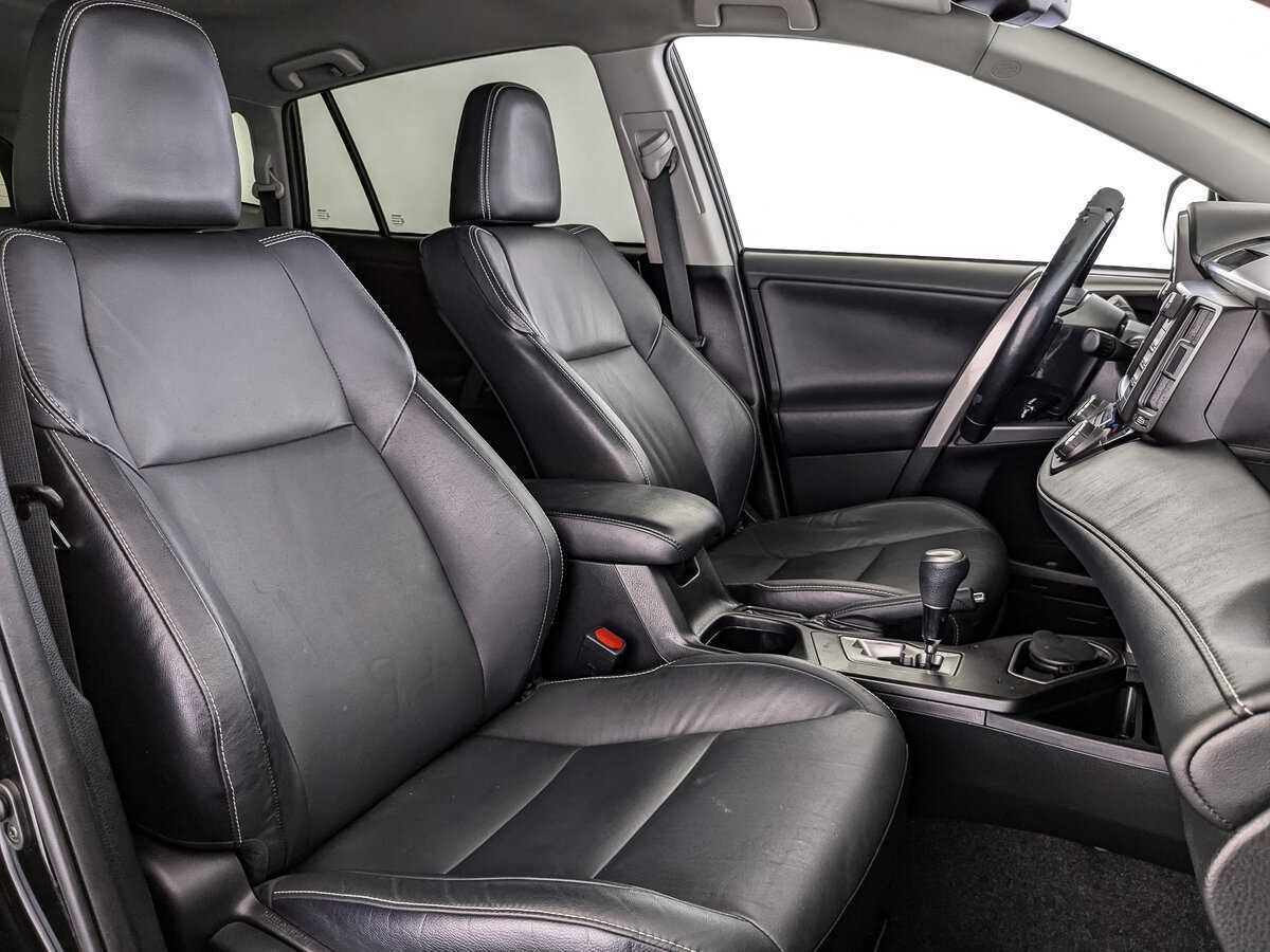 Toyota RAV4 2017 года с пробегом. Фото: #19