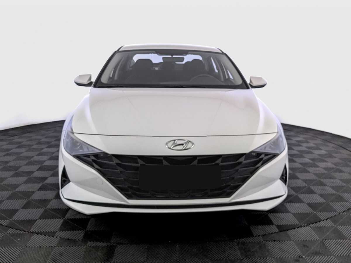 Hyundai Elantra 2022 года с пробегом. Фото: #1