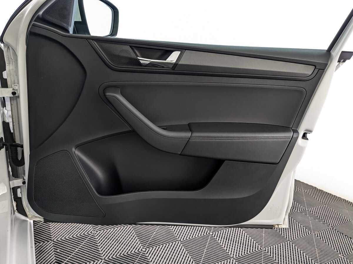 Б/У Шкода Рапид 2020 года. Фото: #18