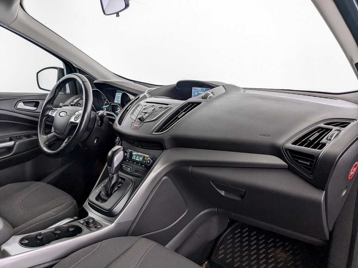 Б/У Форд Куга 2016 года. Фото: #8