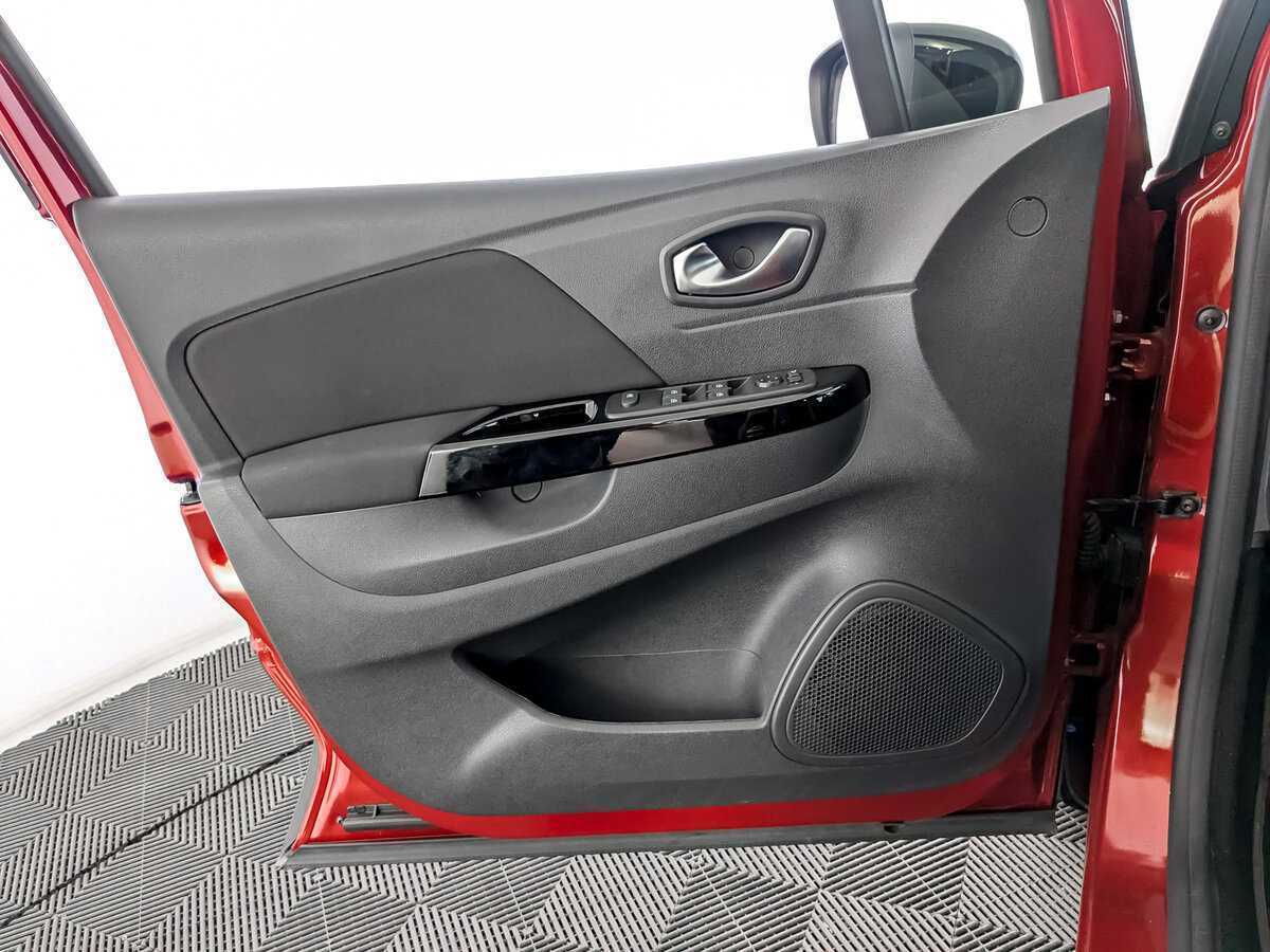 Renault Kaptur 2021 года с пробегом. Фото: #14