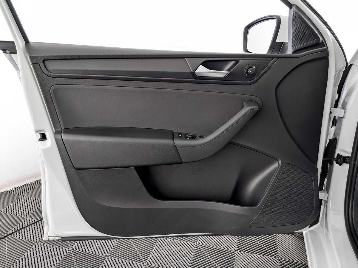 Б/У Фольксваген Поло 2020 года. Фото: #14