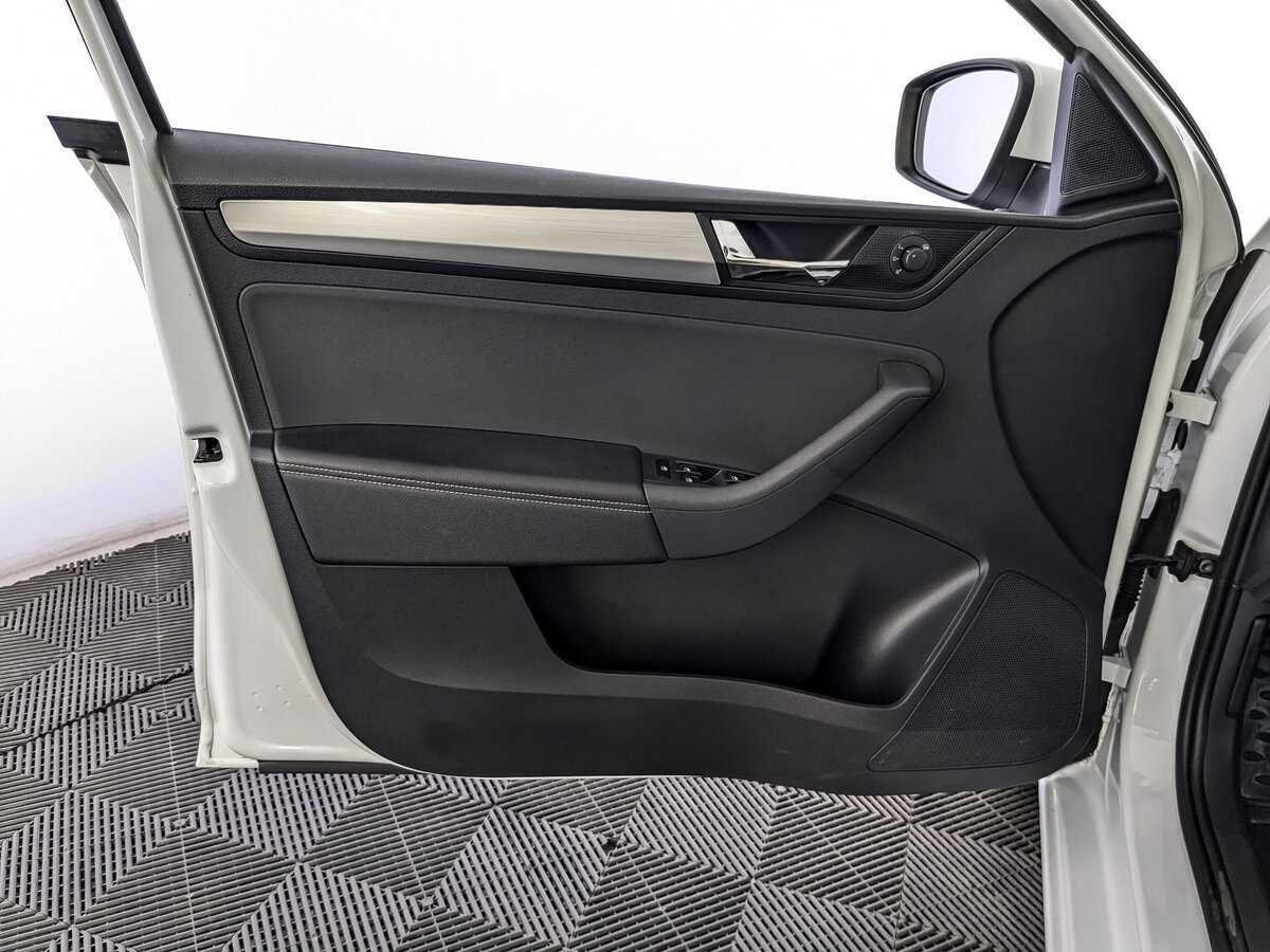 Б/У Шкода Рапид 2019 года. Фото: #14