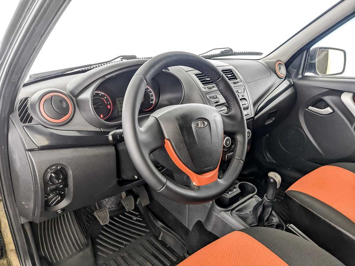 Б/У Лада (ВАЗ) Калина 2017 года. Фото: #13