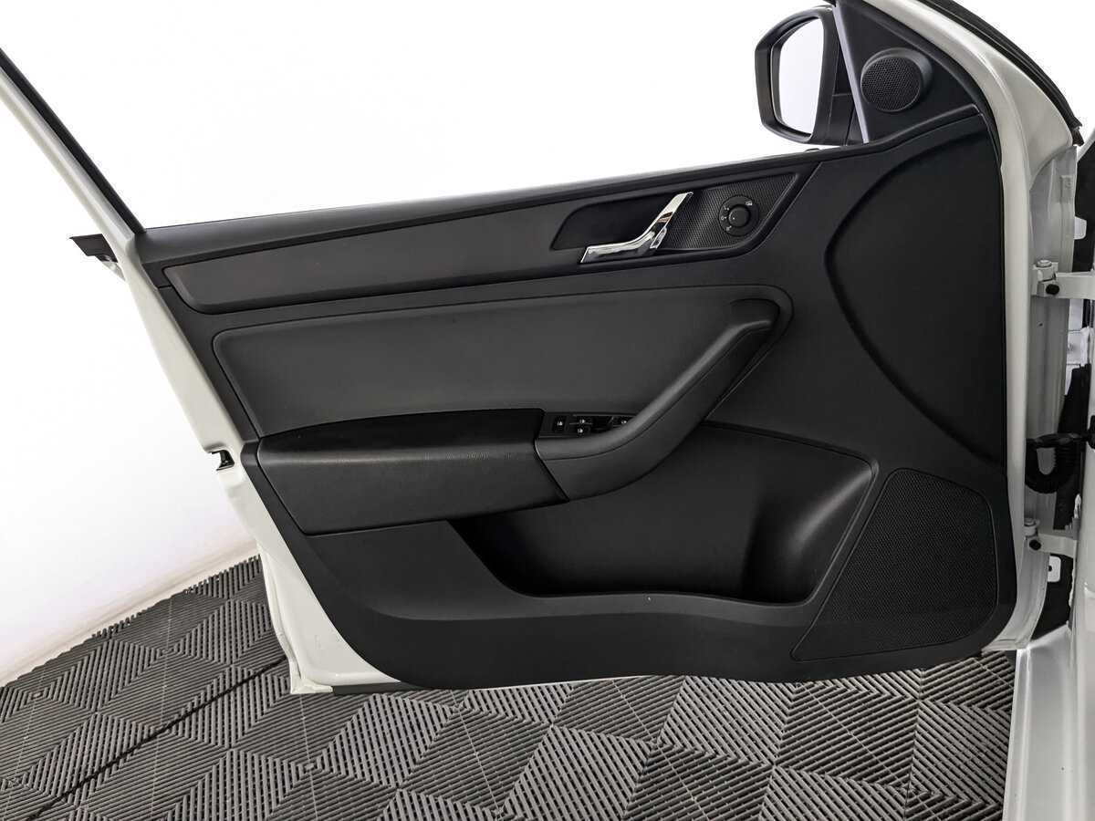 Б/У Шкода Рапид 2017 года. Фото: #14