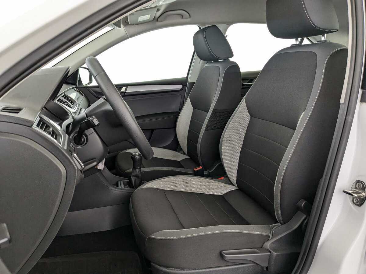 Б/У Шкода Рапид 2019 года. Фото: #12