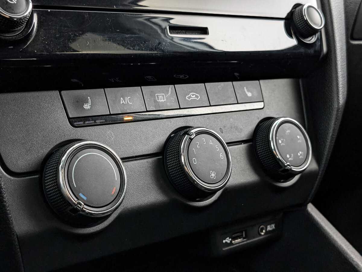 Б/У Шкода Октавия 2017 года. Фото: #16