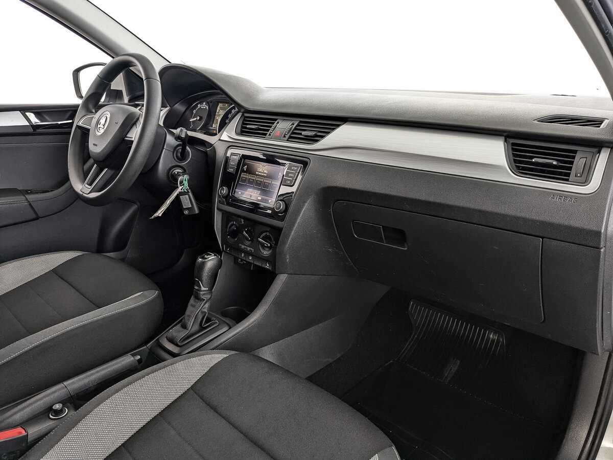 Б/У Шкода Рапид 2019 года. Фото: #8