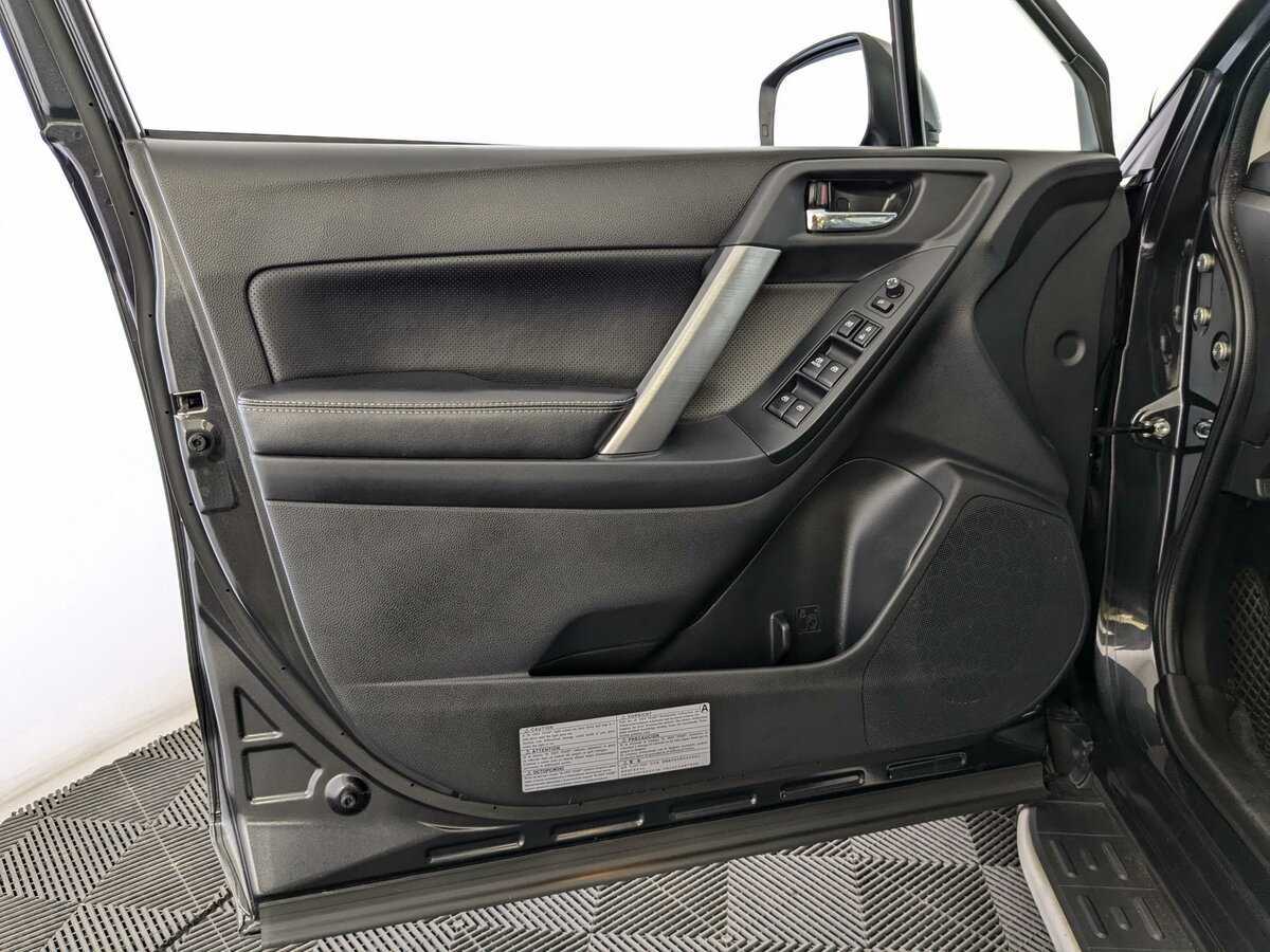 Б/У Субару Форестер 2015 года. Фото: #14