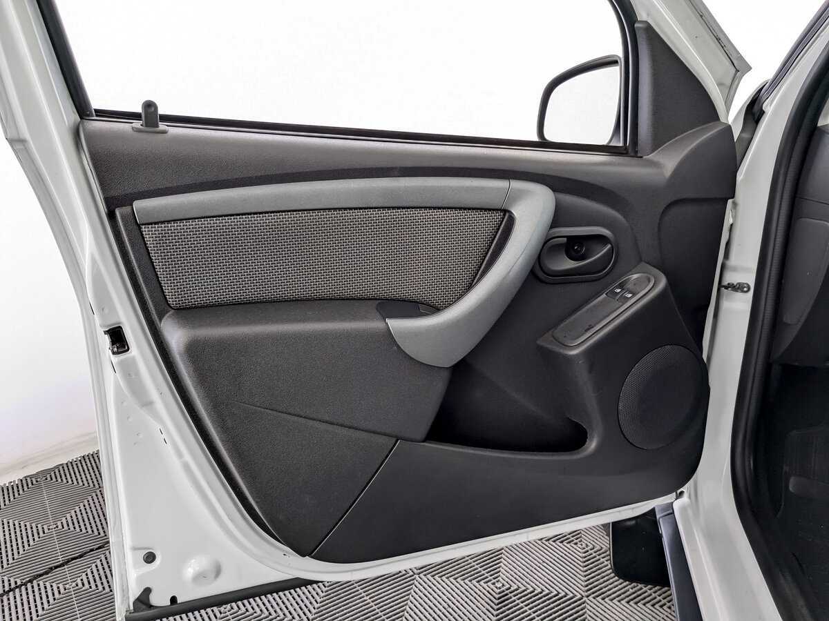 Б/У Рено Дастер 2018 года. Фото: #14