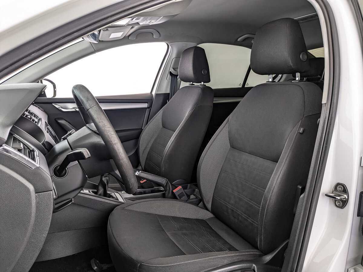 Б/У Шкода Октавия 2017 года. Фото: #14