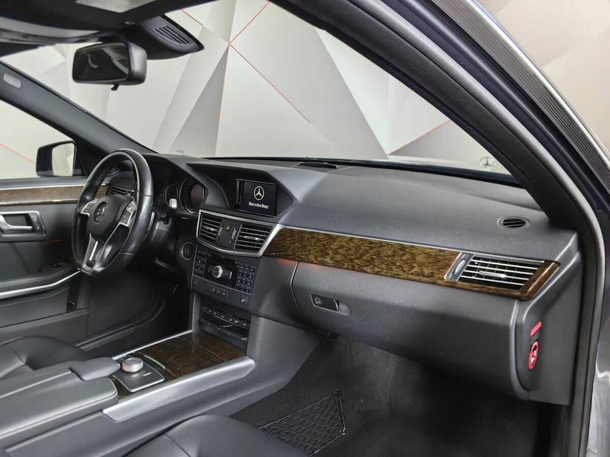 Mercedes-Benz E-Класс 2012 года с пробегом. Фото: #8