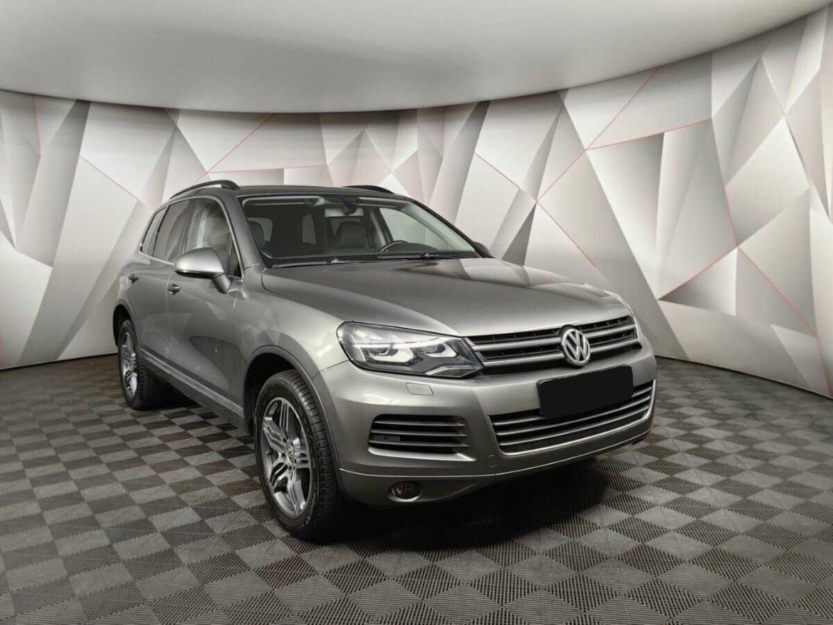 Volkswagen Touareg 2012 года с пробегом. Фото: #2