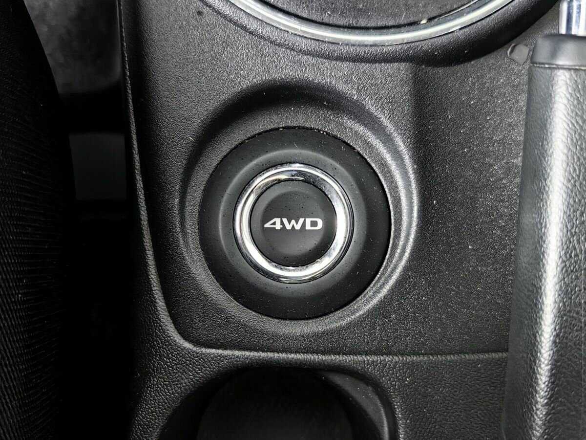 Б/У Митсубиши АС-Икс 2013 года. Фото: #15