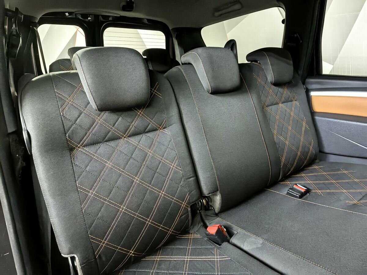 Б/У Лада (ВАЗ) Ларгус 2015 года. Фото: #12