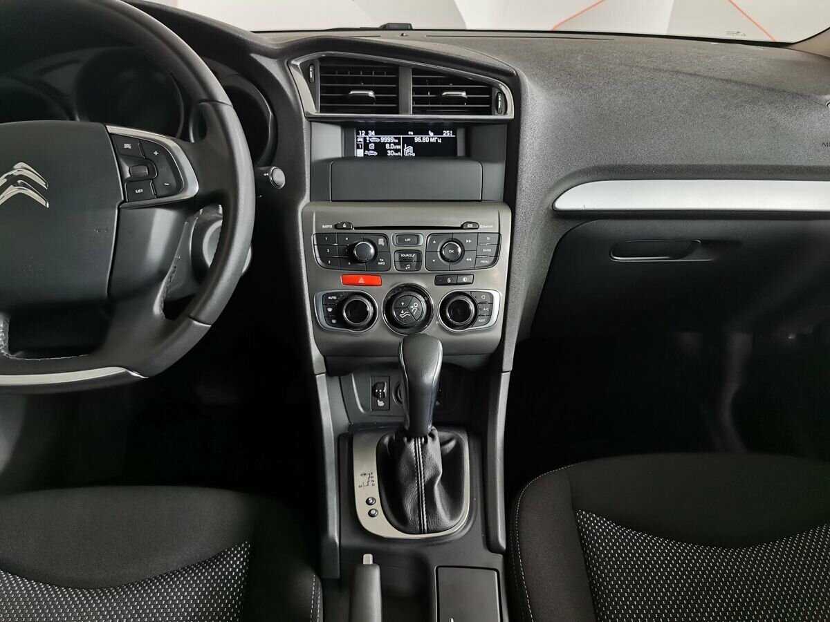 Citroen C4 2018 года с пробегом. Фото: #10