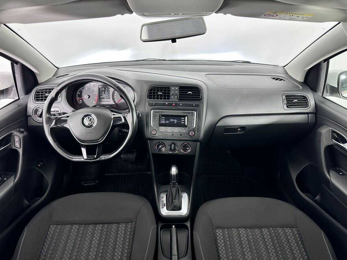 Б/У Фольксваген Поло 2016 года. Фото: #8