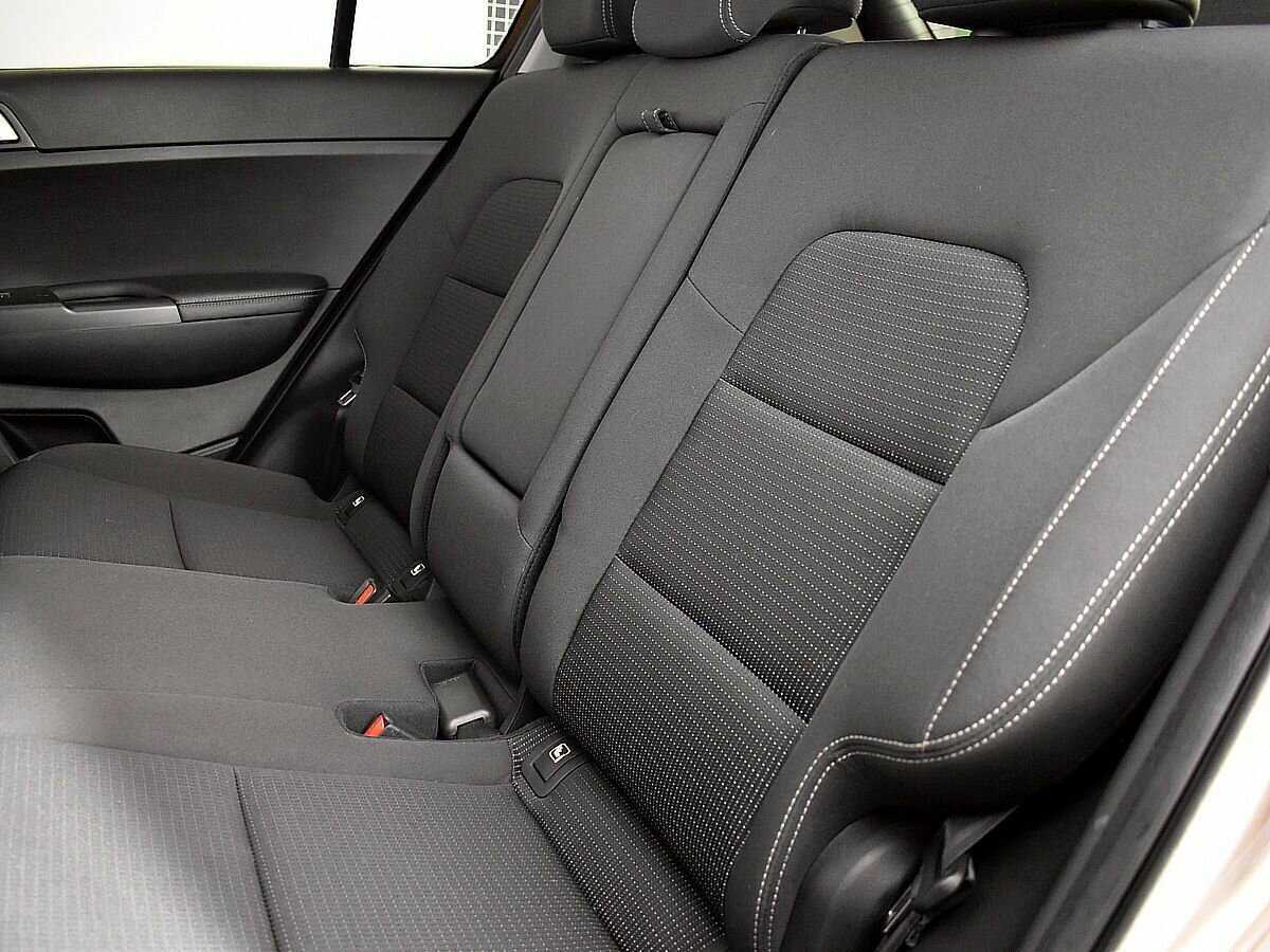 Б/У Киа Спортейдж 2017 года. Фото: #8