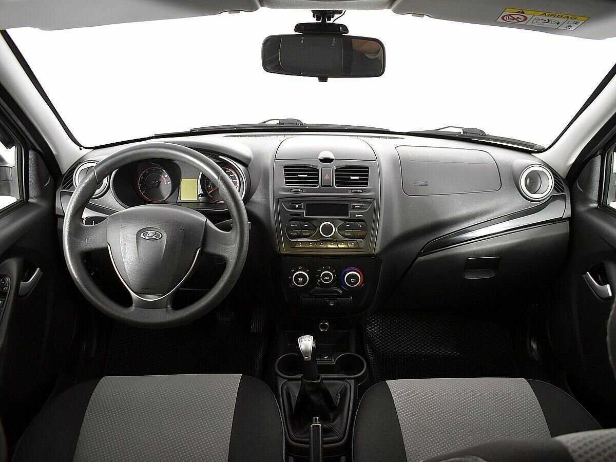 Б/У Лада (ВАЗ) Калина 2017 года. Фото: #9