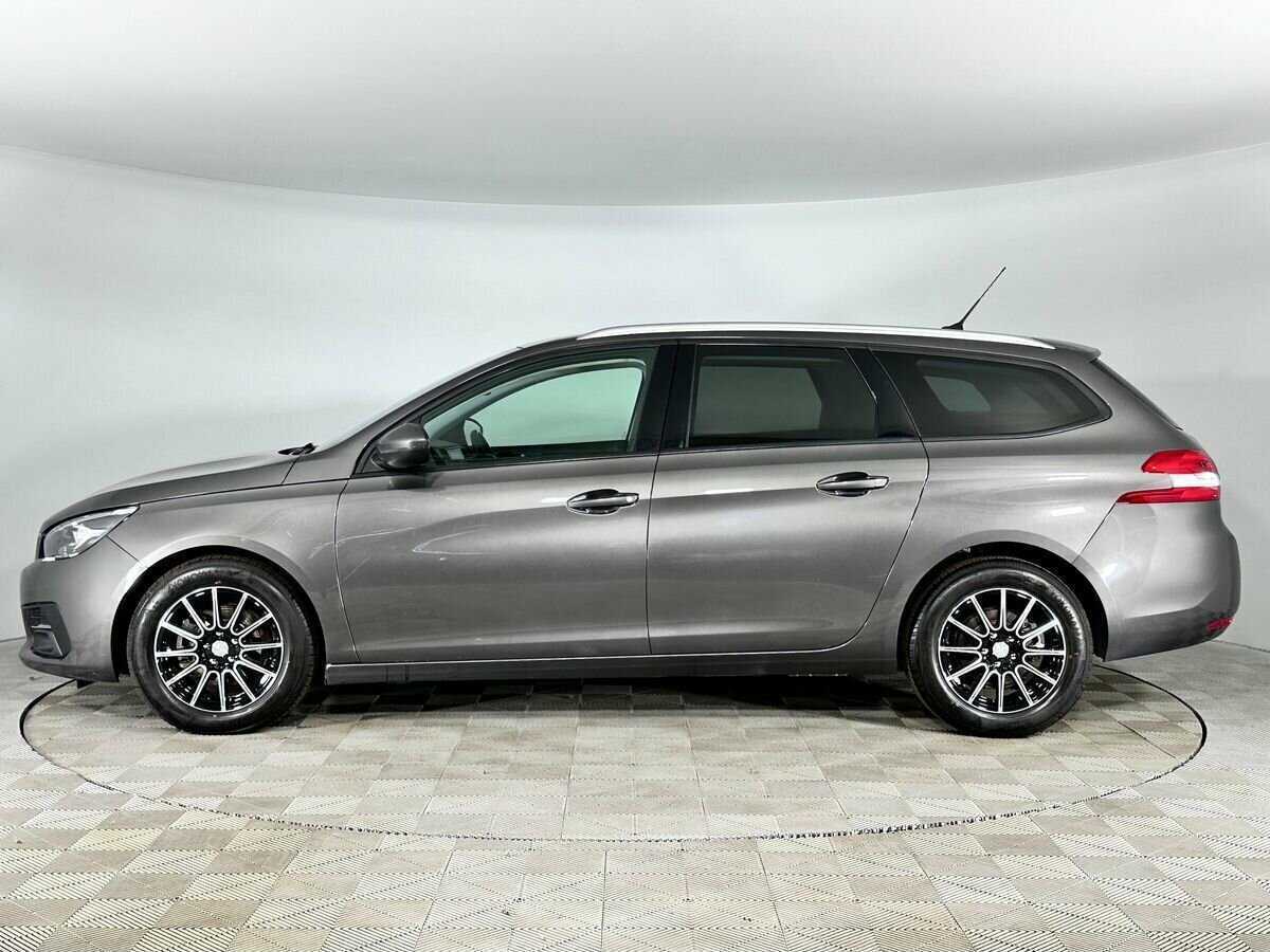 Б/У Пежо 308 2018 года. Фото: #4