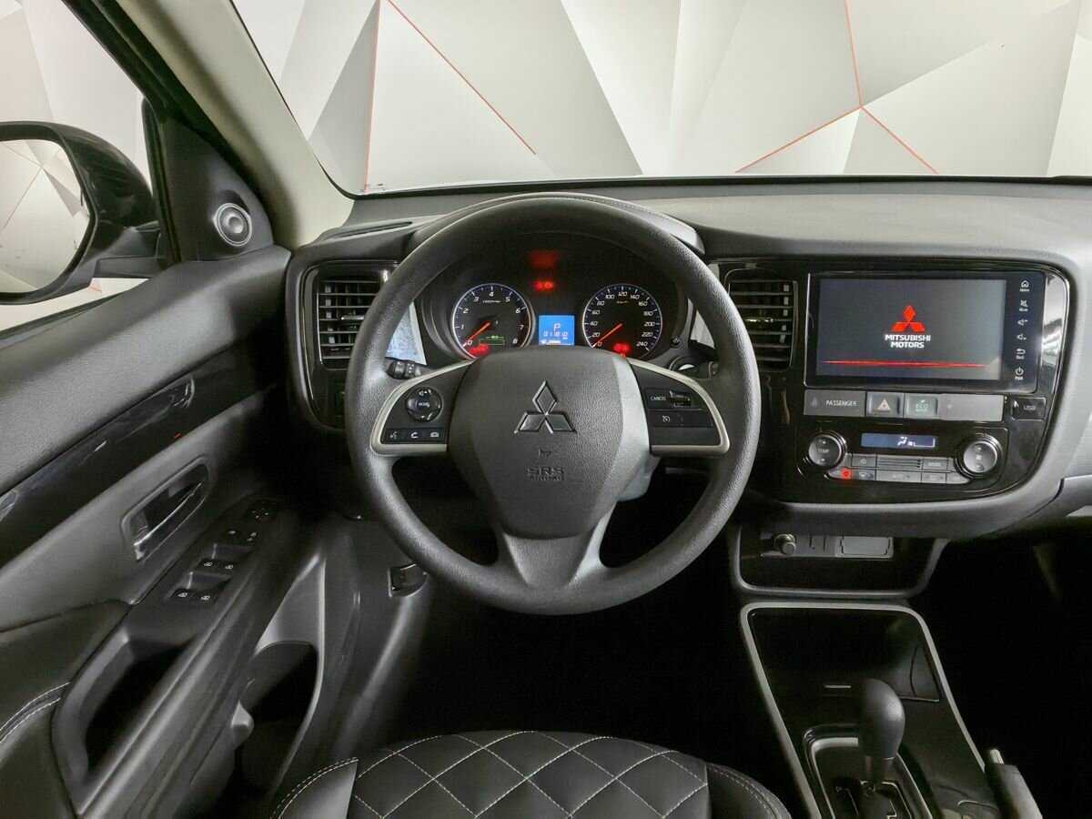 Mitsubishi Outlander 2022 года с пробегом. Фото: #9