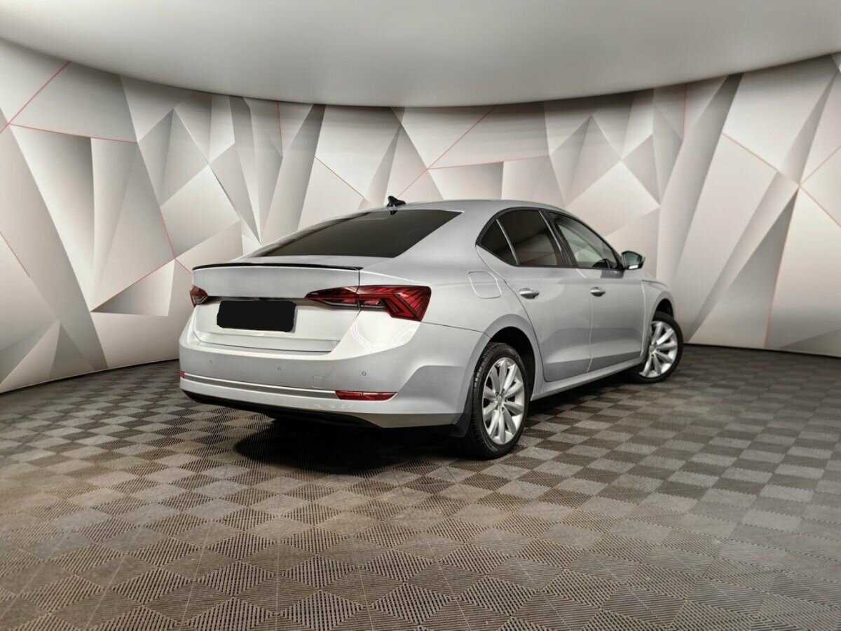 Skoda Octavia 2021 года с пробегом. Фото: #1