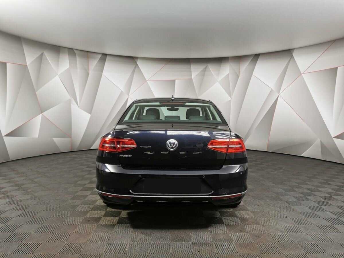 Volkswagen Passat 2019 года с пробегом. Фото: #7