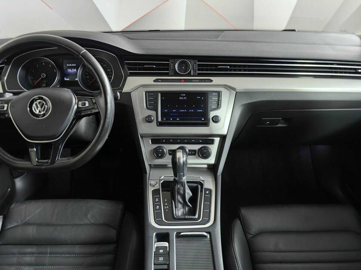 Volkswagen Passat 2017 года с пробегом. Фото: #10