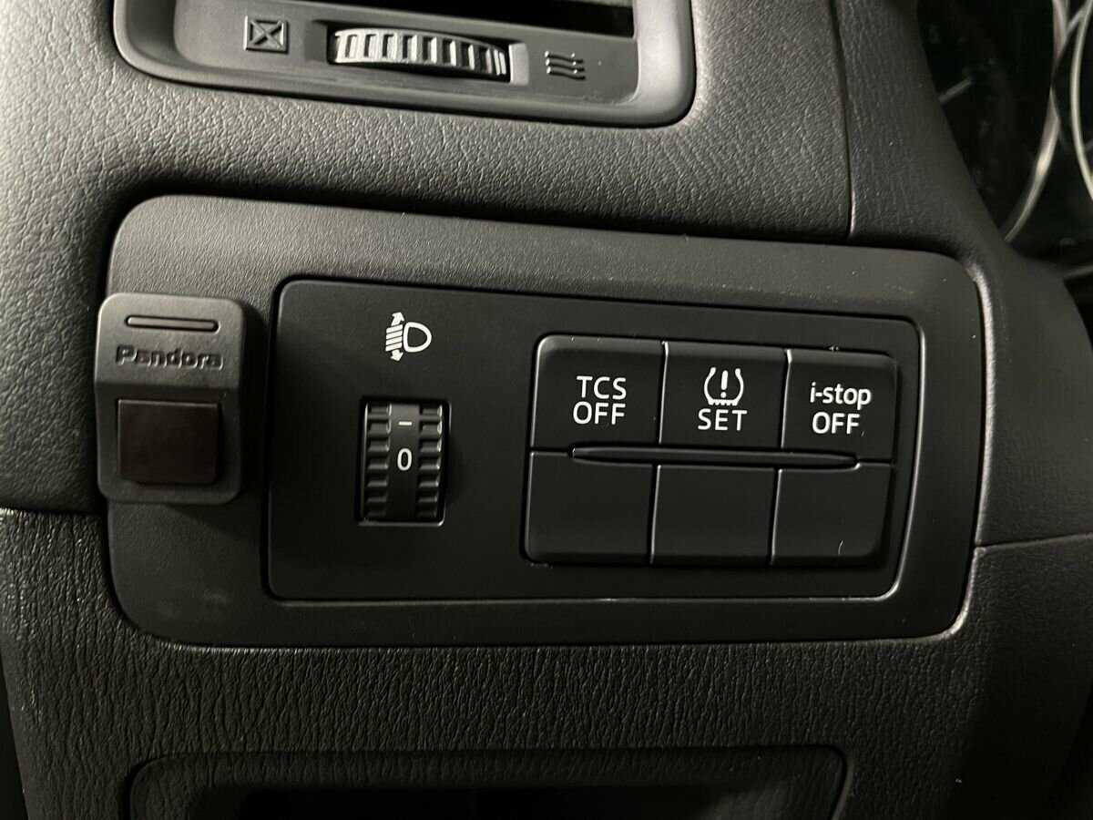 Б/У Мазда Ц-Икс-5 2014 года. Фото: #8