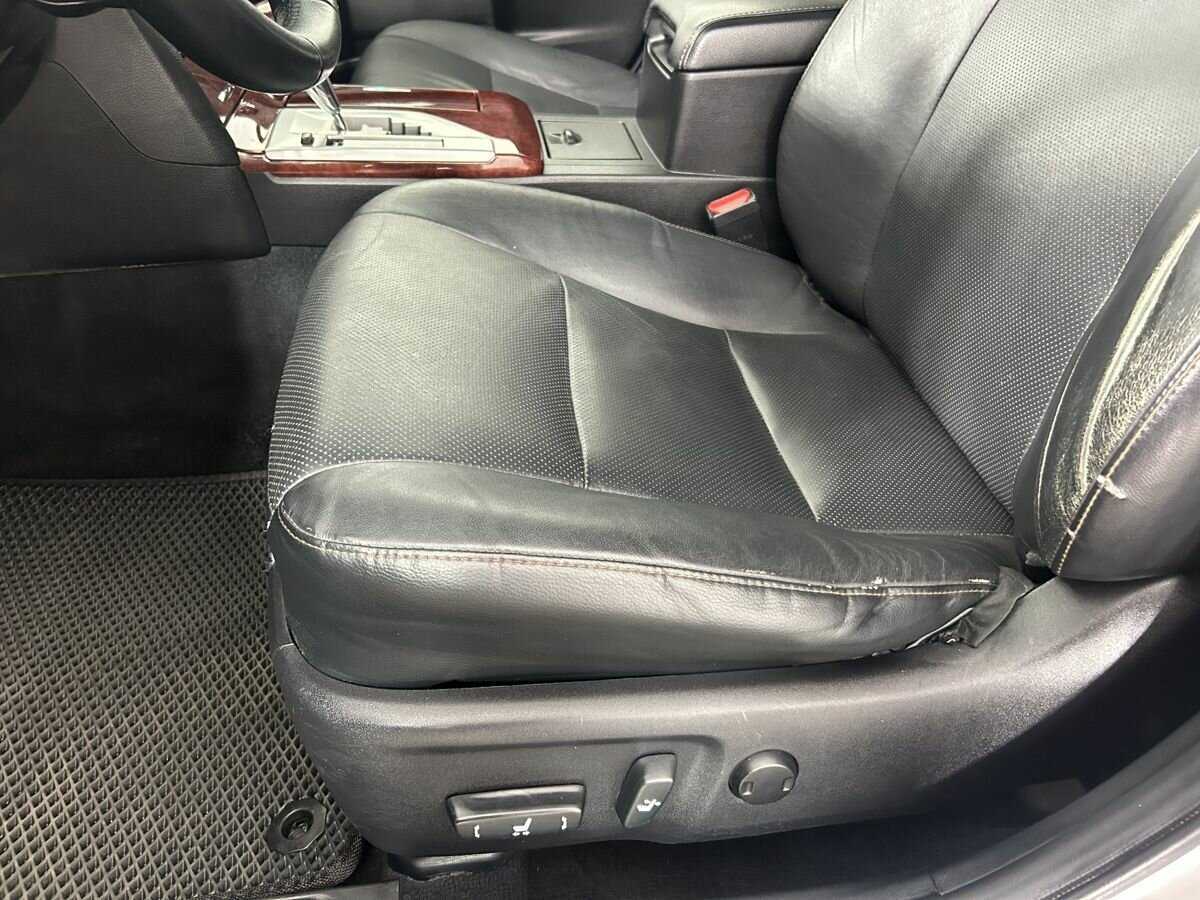 Б/У Тойота Камри 2013 года. Фото: #9